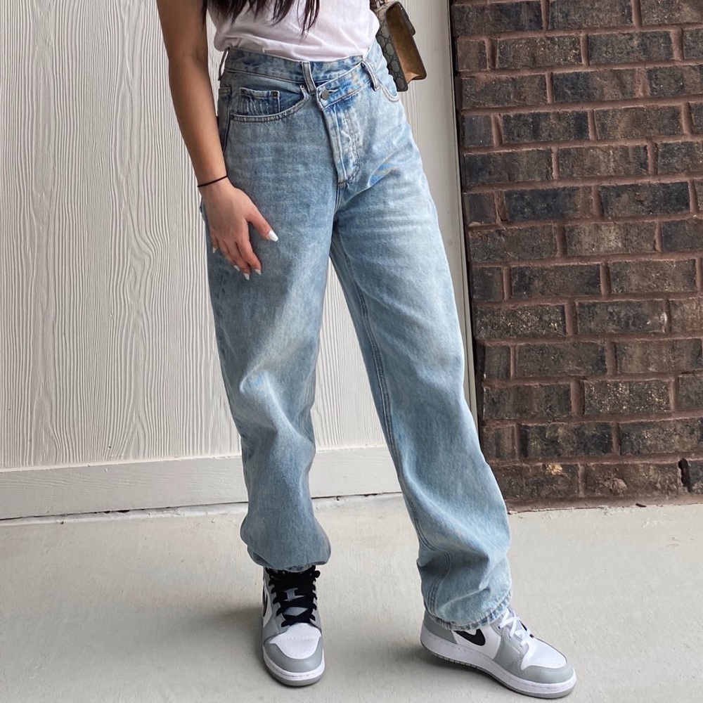 [SOLD] Asymmetrical button denim jeans